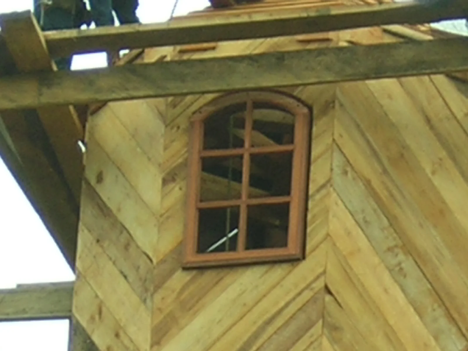 Restauración patrimonial Iglesia de Colo · Constructora Patrimonial Chiloé